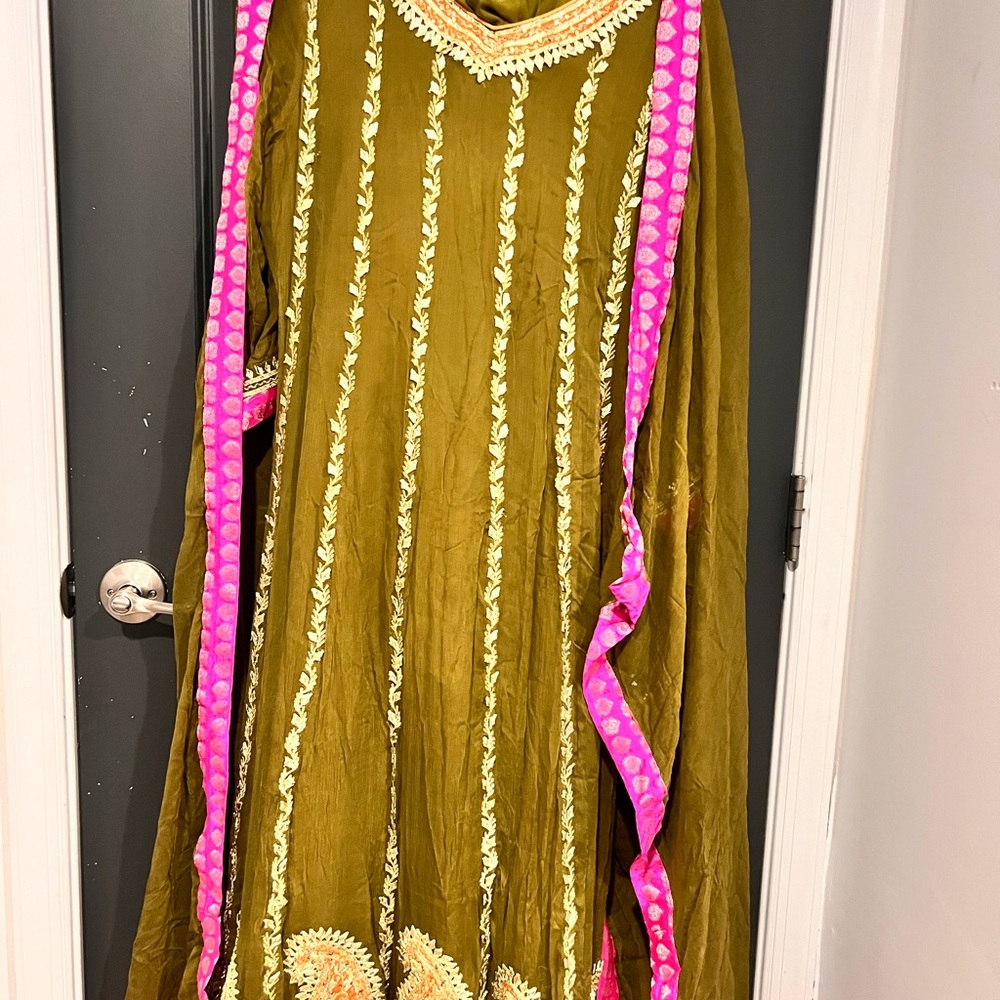 Pre-loved Exclusive Pakistani Designer Anarkali